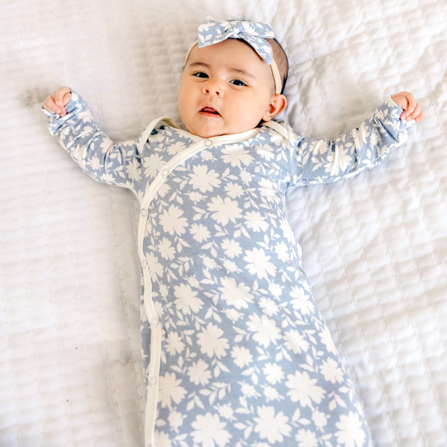 Newborn Knotted Gown - Lacie